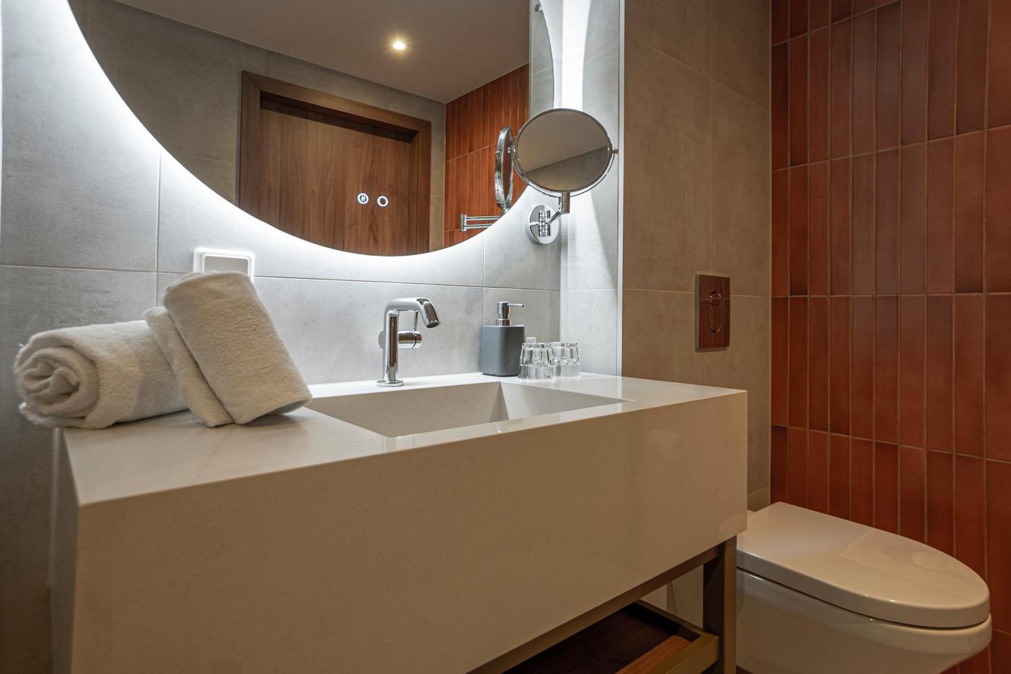 Fortyplusone Hotel, New! Soft Opening Viena Exterior foto
