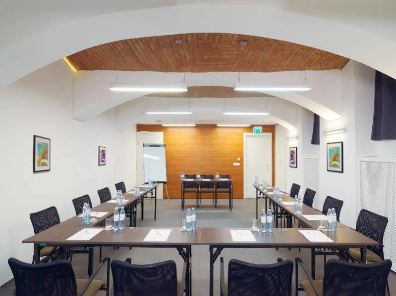 Fortyplusone Hotel, New! Soft Opening Viena Exterior foto